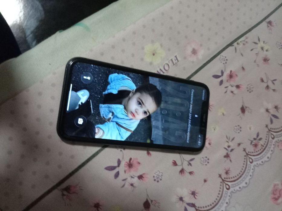 iPhone 11  64 gb