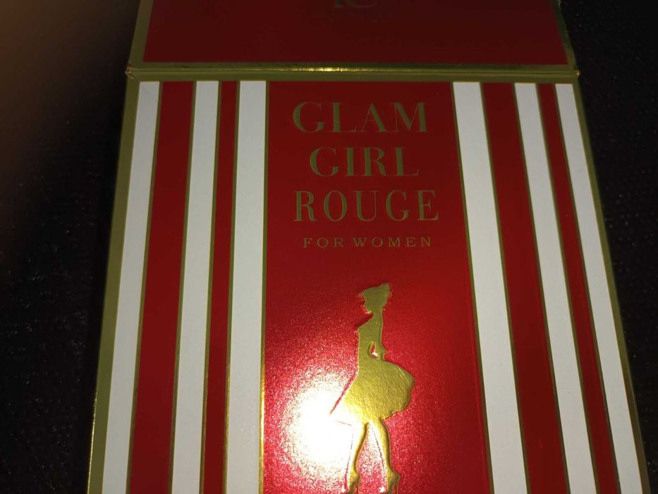 Парфюм под формата на обувка/червена/