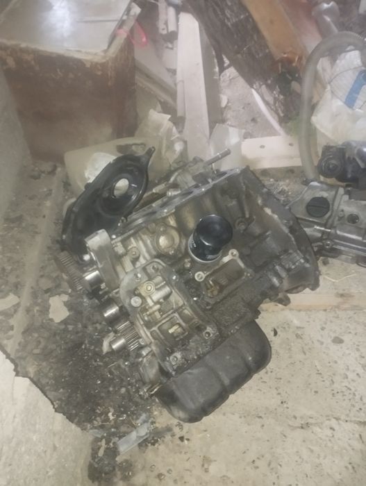 Мотор 3 куб Тойото 30