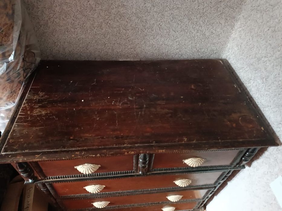 Раритетный комод