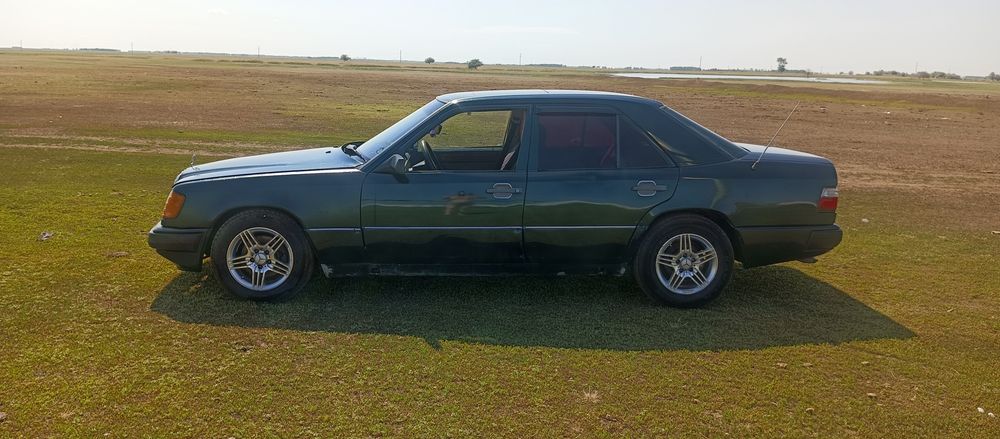 Продам Мерседес W124