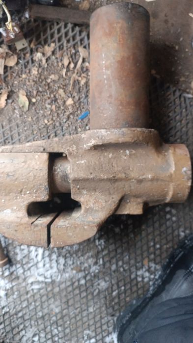 Тиски производства СССР