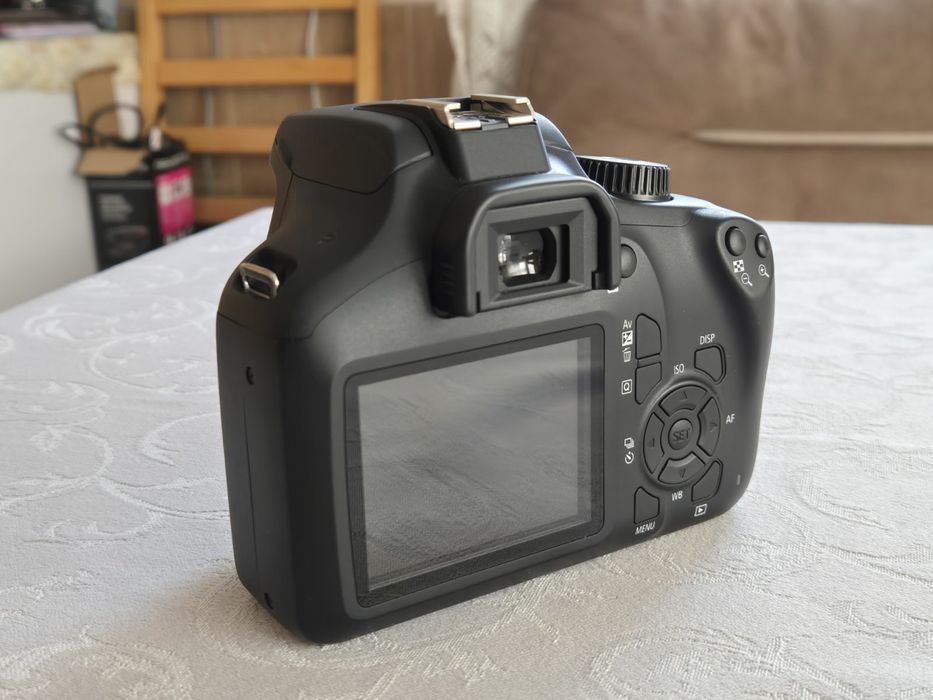 Canon EOS 400OD с обектив 18-55mm