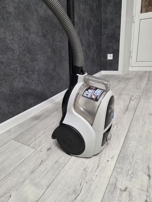 Продам пылесос Samsung