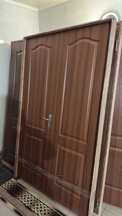 Продам двери в очень хорошем ты состоянии
