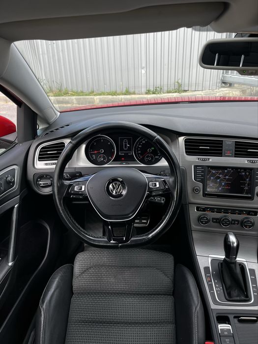 VW Golf7 2016// AUTOMAT DSG// Garantie// Distributie schimbata// Impecabila// ACC// Masaj// BI-Xenon