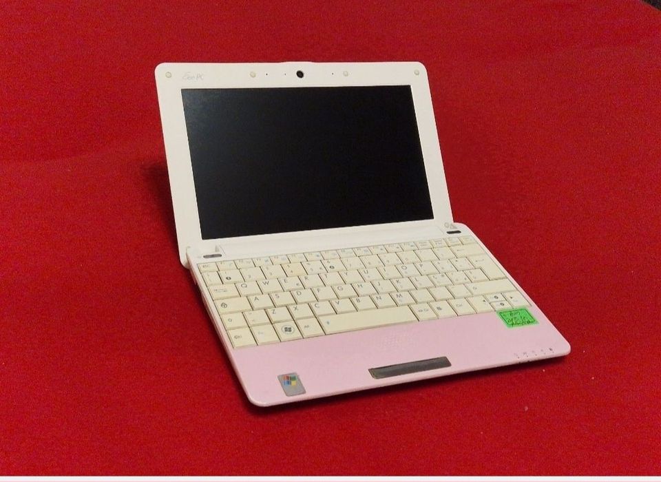 Mini laptop Asus Eee PC 1005HA, funcțional la priza
