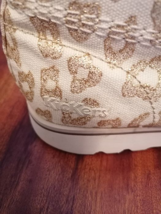 Дамски боти от плат KicKers