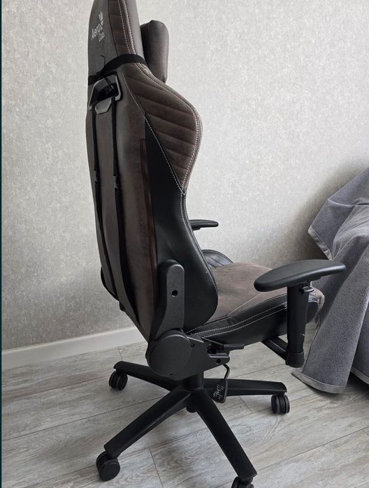 Игровое компьютерное кресло, Aerocool