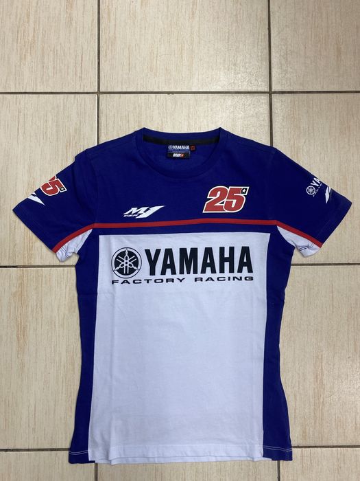 РАЗПРОДАЖБА на дамски потници и тениски VR 46 и Yamaha .