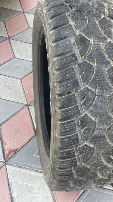 Продам 2 шину