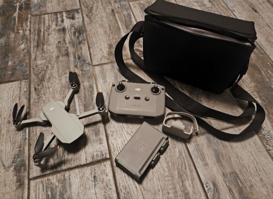 Продам Дрон DJI mini 2 combo