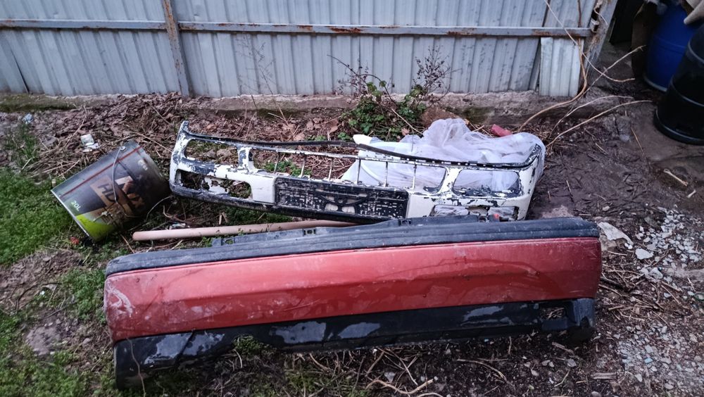 Продам бампера перед зад гольф 3