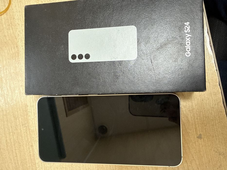 Samsung galaxy s24 (256 gb)