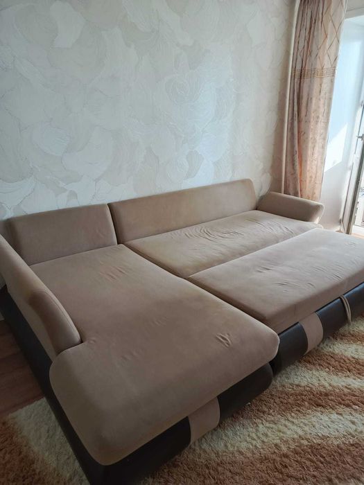 Продам угловой Белорусский диван