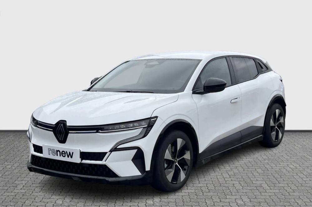 Închiriem 8+1 si 4+1 Mercedes Benz si Megane E-tech