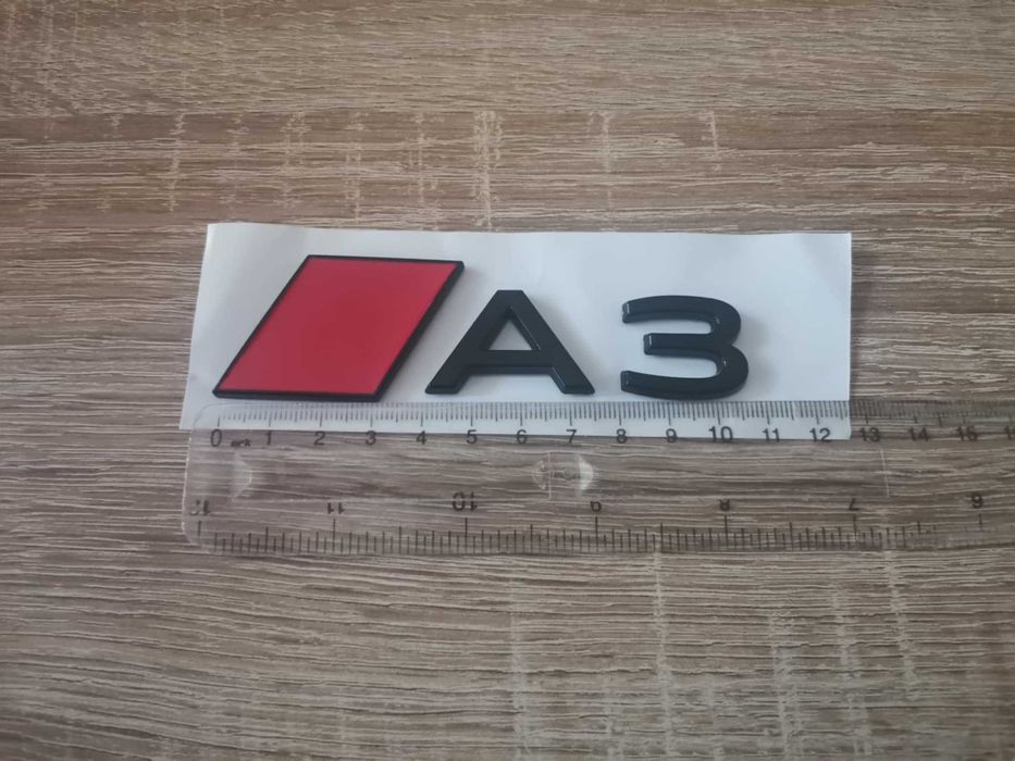 черна емблема Audi A3 нов стил