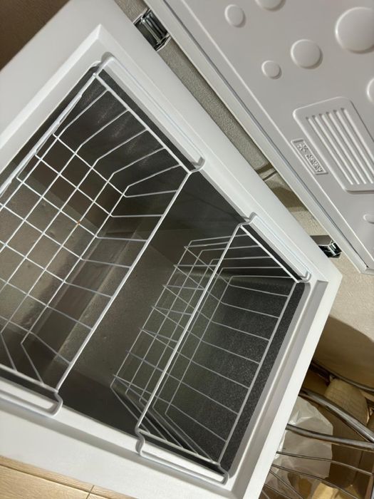 Продам морозильник