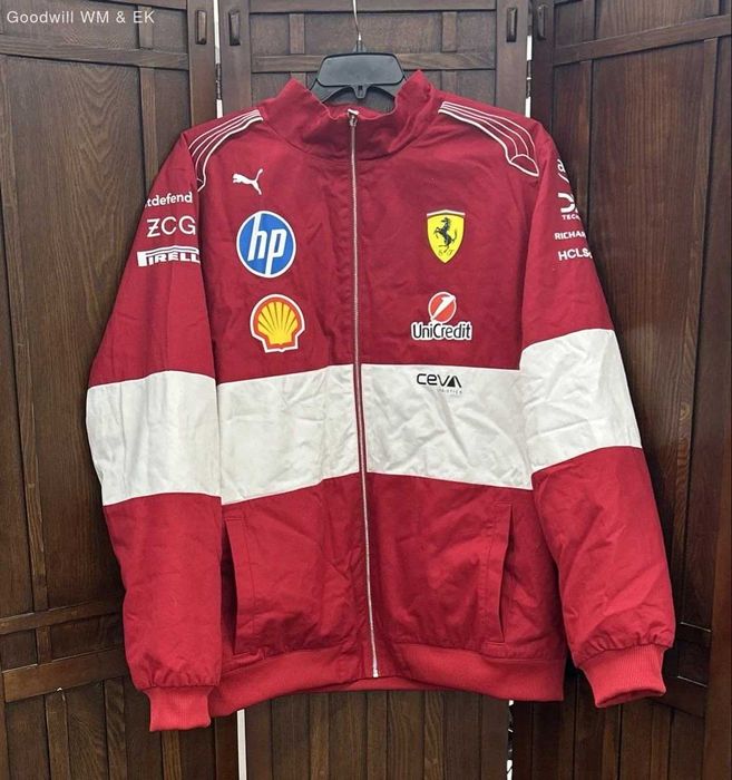 Scuderia Ferrari 2025 Team Jacket XXL - оригинал, новая
