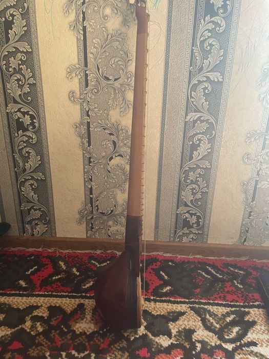 Qashqar rubob idealniy holatda