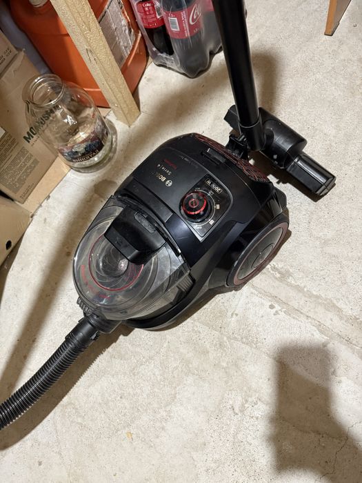 Продам пылесос Bosch на запчасти