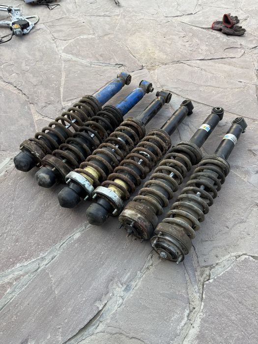 Задние стойки амортизаторы на BMW e34