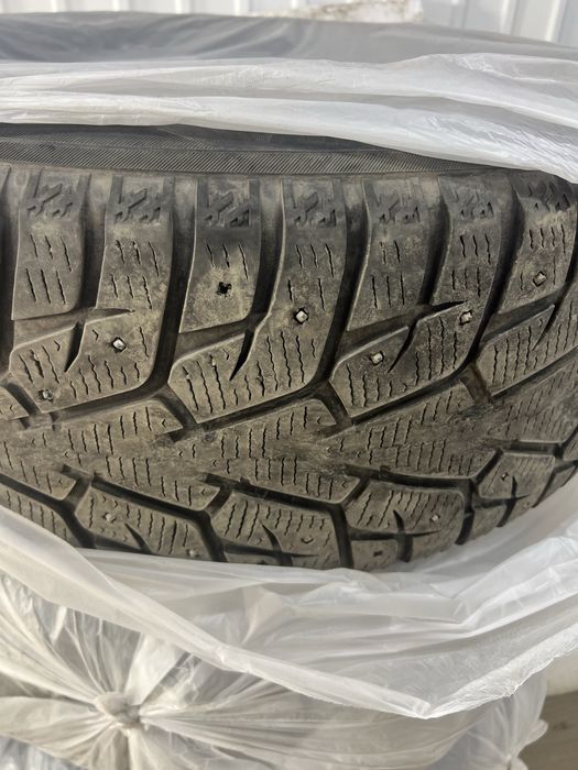 Продам шины Срочно 275/50/22