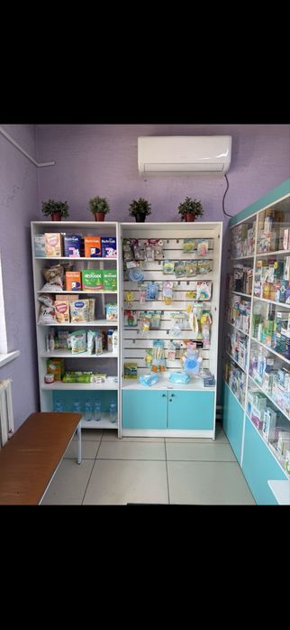 Мебель Аптечная в хорошом состояние