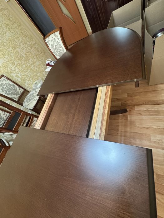Продам Стол со стульями