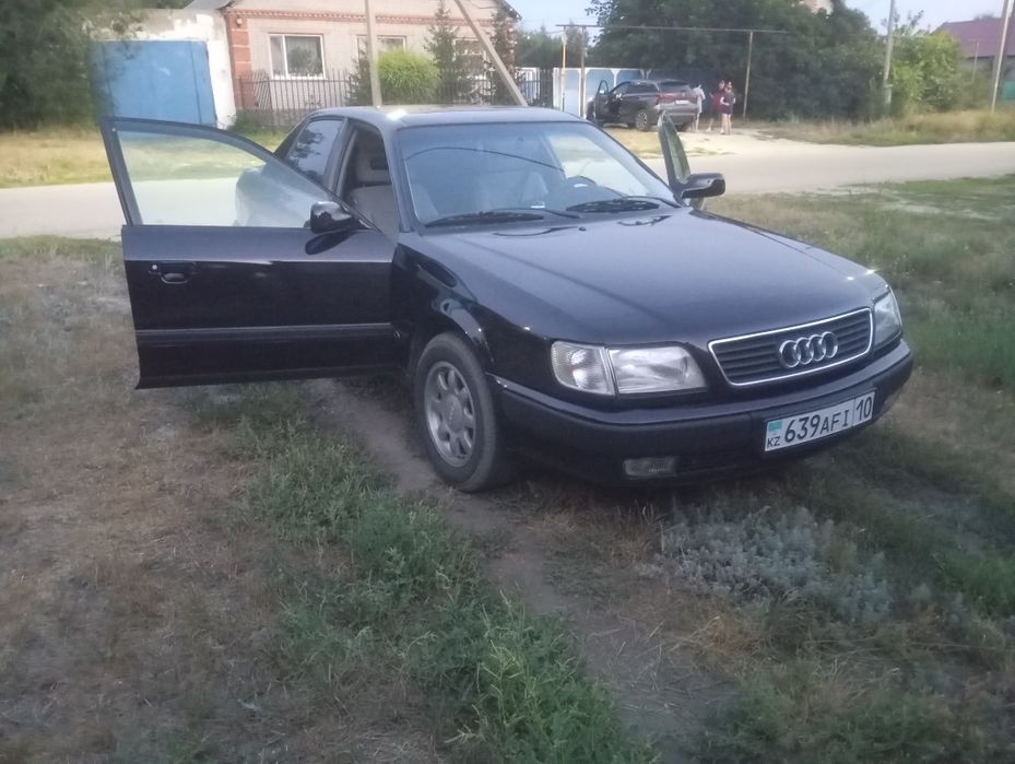 Продажа Ауди 100 с4