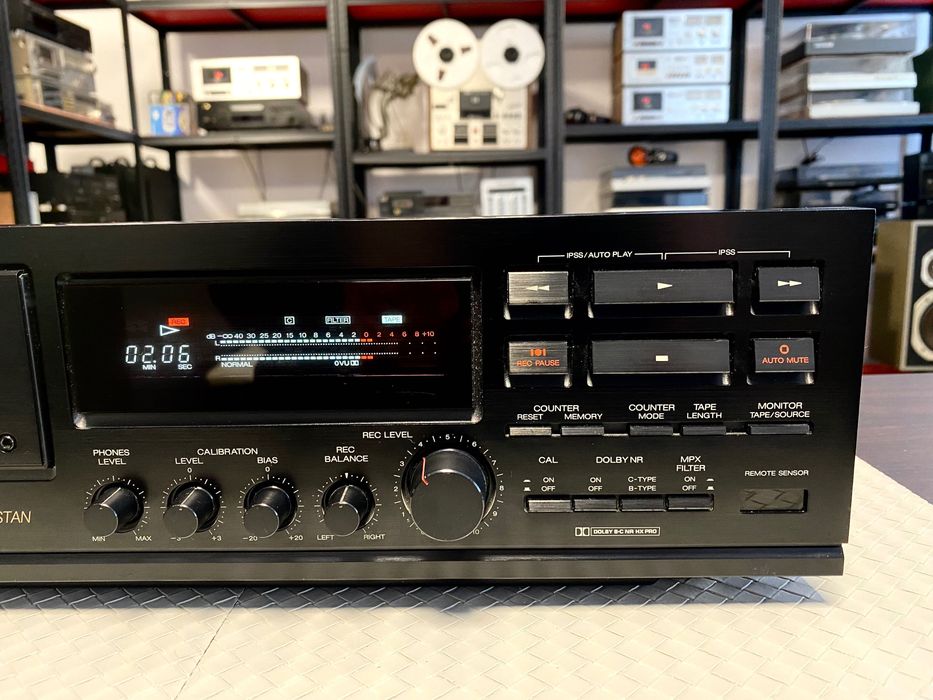 Висококачествен дек Akai