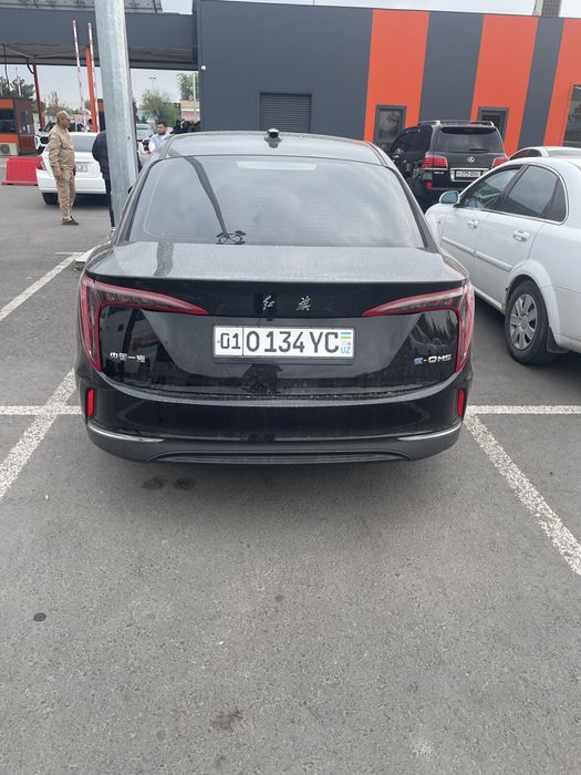 Suxoy Arenda honji Honji Hongqi