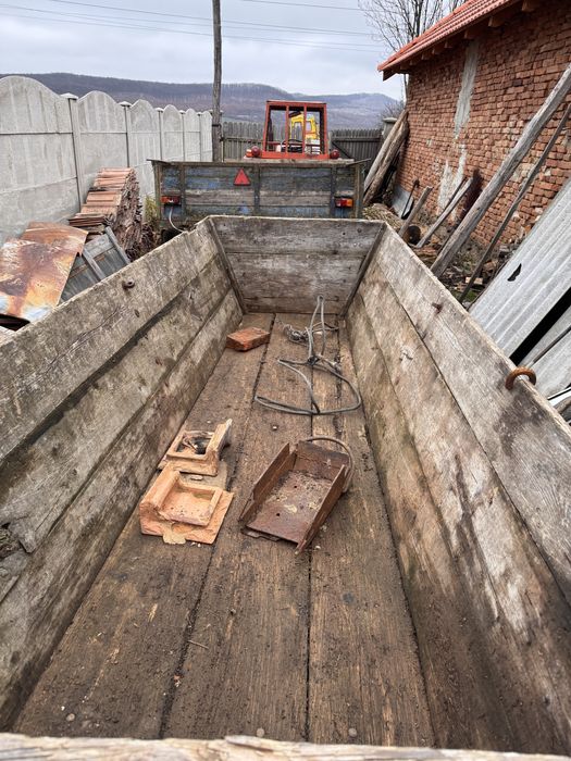 Vand caruț foarte buna