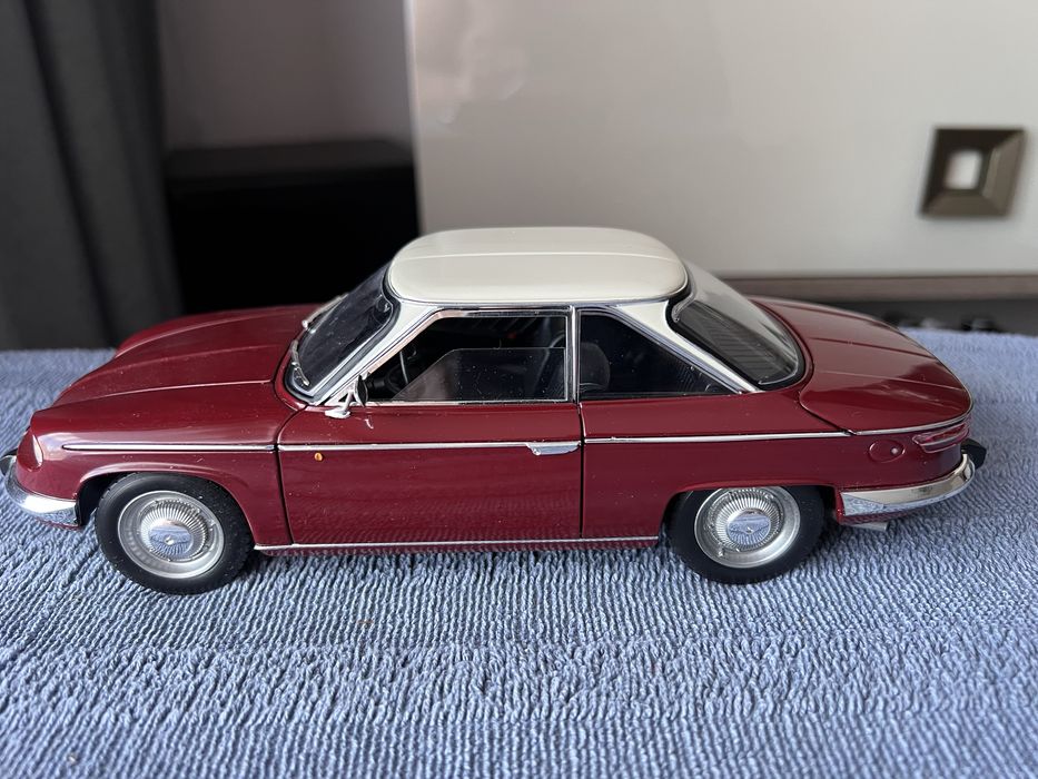 Panhard 24 CT 1:18 Baia Mare • OLX.ro