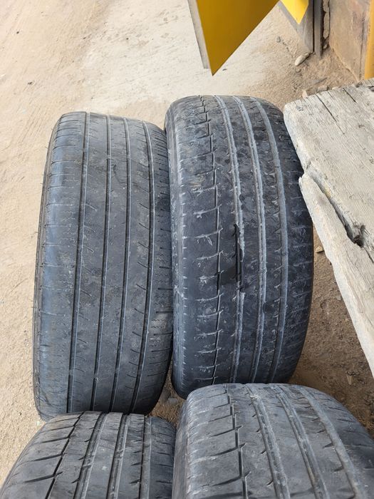 Шины летний  215.55. R17