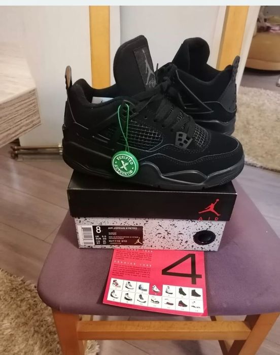 Jordan 4 retro Black Cat