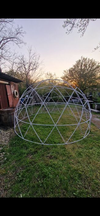 dome / igloo  gradina