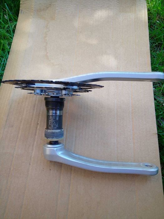 Angrenaj pedalier Shimano FC-M440, ax BB-LR-27, FC-M20, ax BB-UN-26