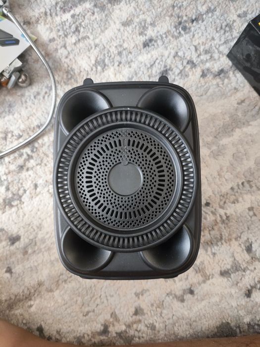 Маленький колонка