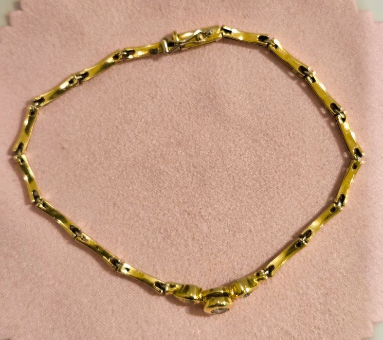 Дамска гривна жълто злато и брилянти