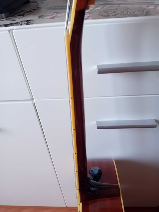 Yamaha-DW- 8L акустична китара