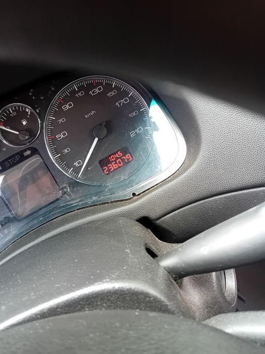 Vând peugeout 307