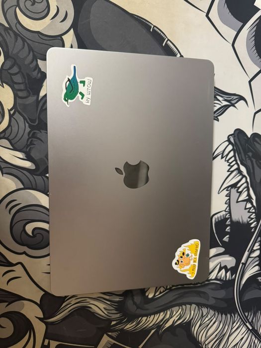 Продаю macbook air m2