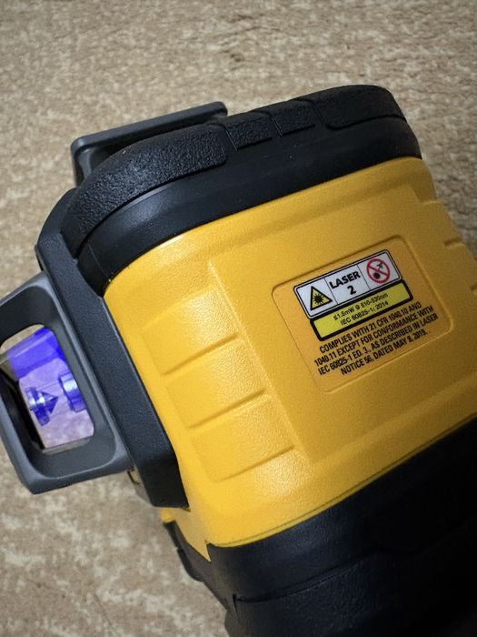Лазерный уровень нивелир DeWalt DCLE34033D1