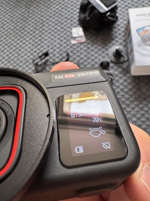 Insta 360 ace pro (1st generation)
