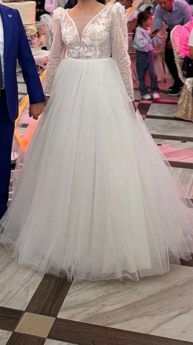 Свадебное платье