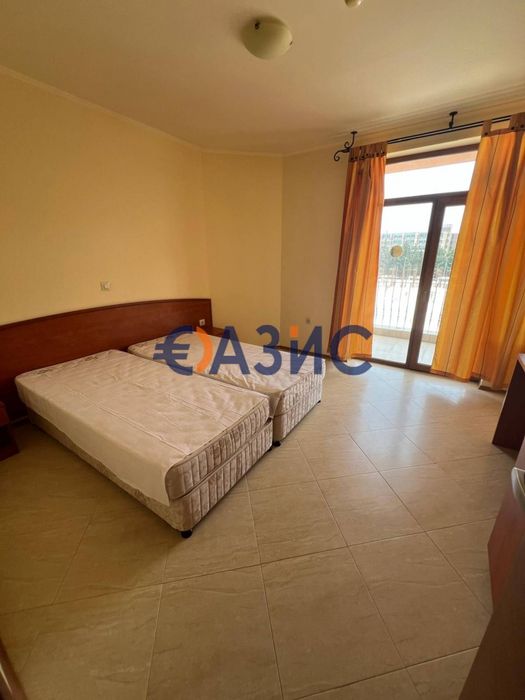 Продава се Двустаен апартамент в к.к. Слънчев бряг - 62 кв.м за 1097 €/кв.м - Снимка #3