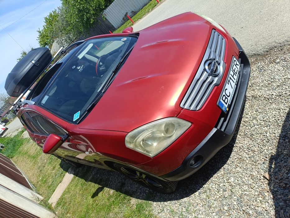 Vând nissan qashqai +2