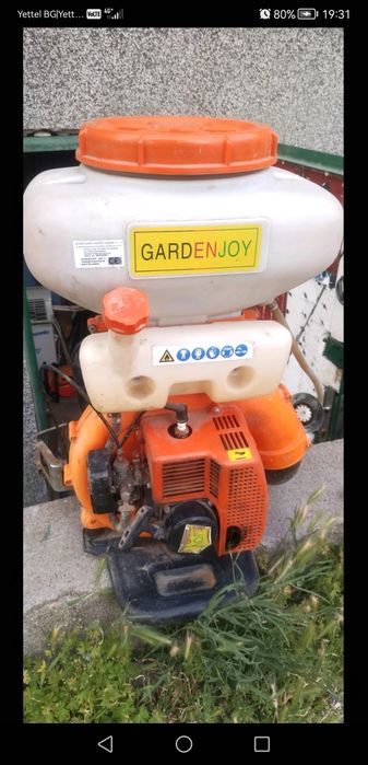 Продавам бензинова пръскачка