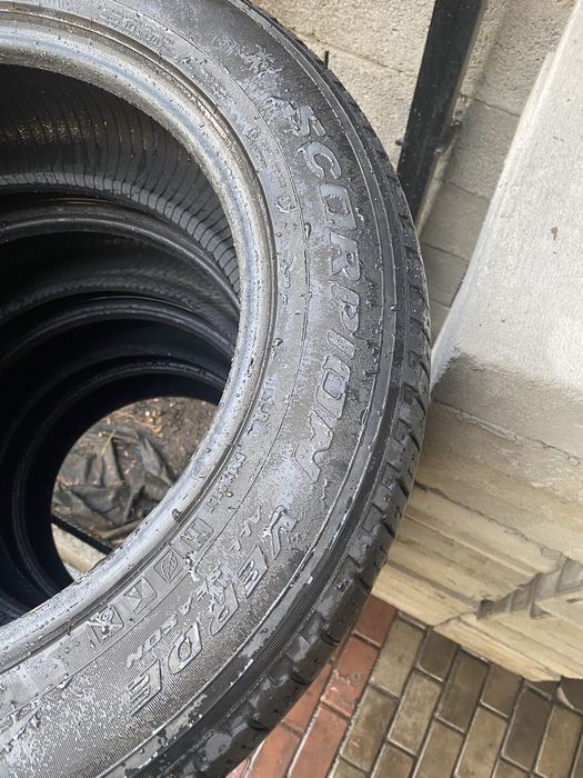 Шины б/у 235/60 r18